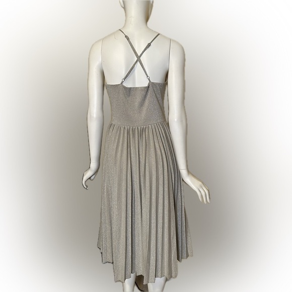 Anthropologie Elevenses Lunar Pleated Midi Dress Gold Sparkle Metallic Size 6 - Picture 5 of 13